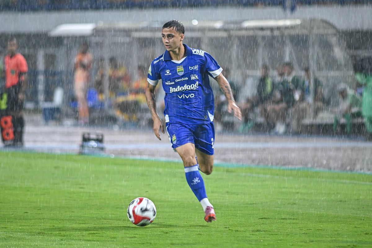 Skuad Persib Eliano Reijnders. Foto : Ist