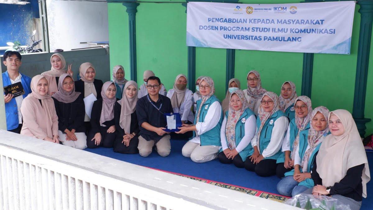 Program Studi (Prodi) Ilmu Komunikasi Universitas Pamulang (Unpam) kembali memperlihatkan komitmennya dalam memperkuat kapasitas masyarakat melalui kegiatan Pengabdian Masyarakat.
