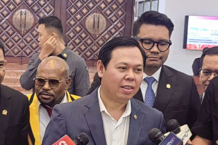Ketua DPD Sultan B Najamudin saat menggelar konferensi pers di Gedung DPR Senayan. Foto : Ist
