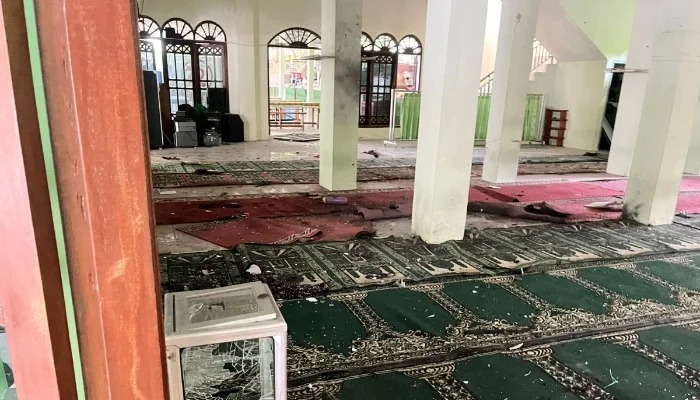 Masjid SMA 72. Foto : Ist