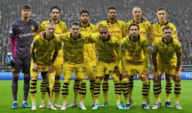 Skuad Borussia Dortmund siap jalani laga tandang di kandang Manchester City. Foto : Ist