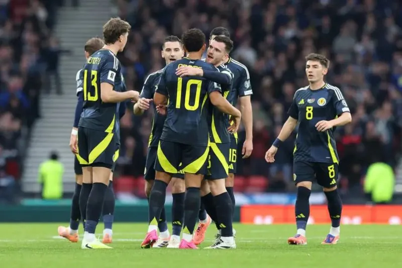 Selebrasi skuad Slotlandia usai menang 4-2 dari Denmark. Foto : Ist