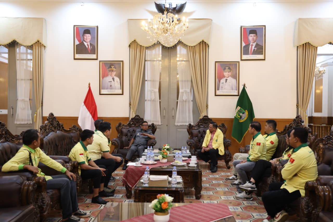 Gubernur Abdra Soni menerima Pengurus Pusat Pemuda Katolik. Foto : Ist