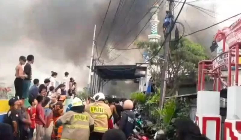 Kebakaran di Jatipulo pada Minggu (16/11/25). Foto : Ist