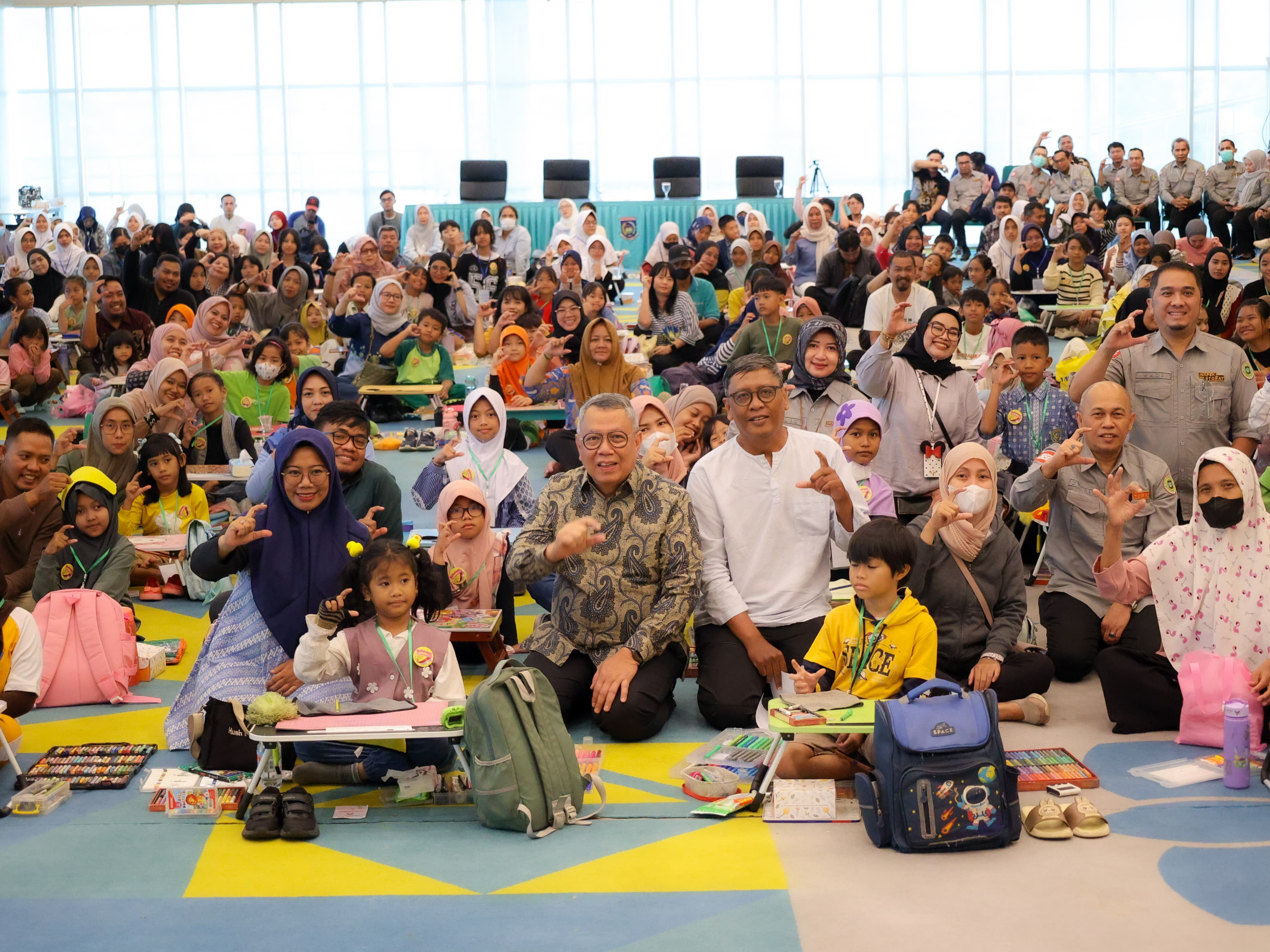 Pemkot Tangsel gelar lomba mewarnai, menggambar, dan jingle dalam peringatan Hari Antikorupsi Sedunia untuk tanamkan nilai kejujuran sejak dini. (tangselpos.id/irm)