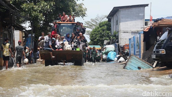 Banjir rob di Muara Angke, Jakarta Utara. Foto : Ist