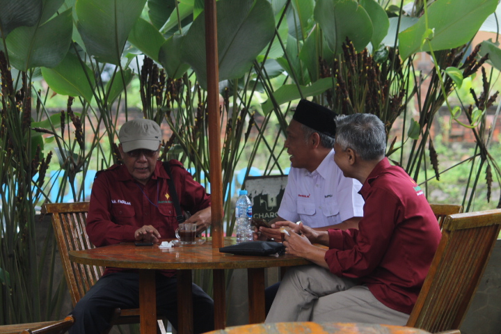 Dialog publik yang digelar lembaga Banten Heritage, di Resto Teras Bamboo, Kota Serang, Rabu (31/12/2025).(Dok. Banten Heritage)
