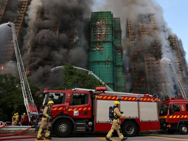 Kebakaran Apartemen di Hongkong. Foto : Ist