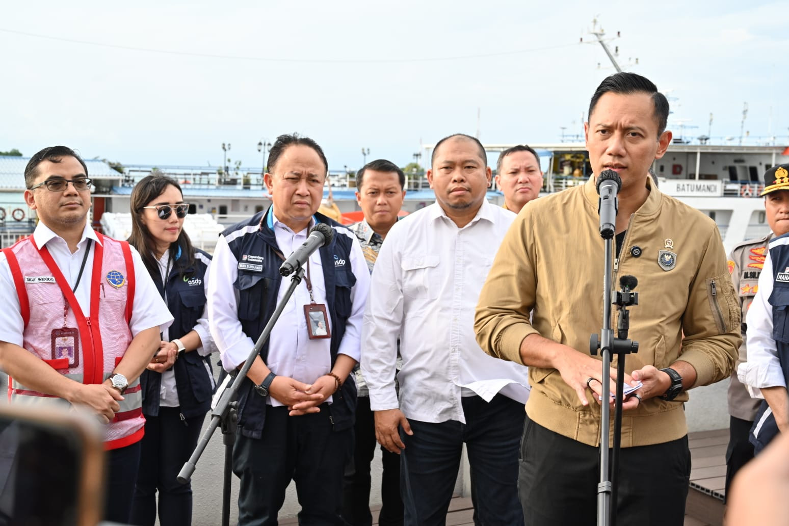 Menteri Koordinator Bidang Infrastruktur dan Pembangunan Kewilayahan, Agus Harimurti Yudhoyono (AHY), saat melakukan kunjungan kerja ke Pelabuhan Merak. Foto : Ist