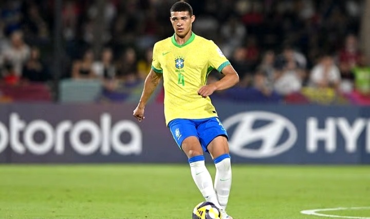 Bek muda bintang Brazil Luis Eduardo. Foto : Ist