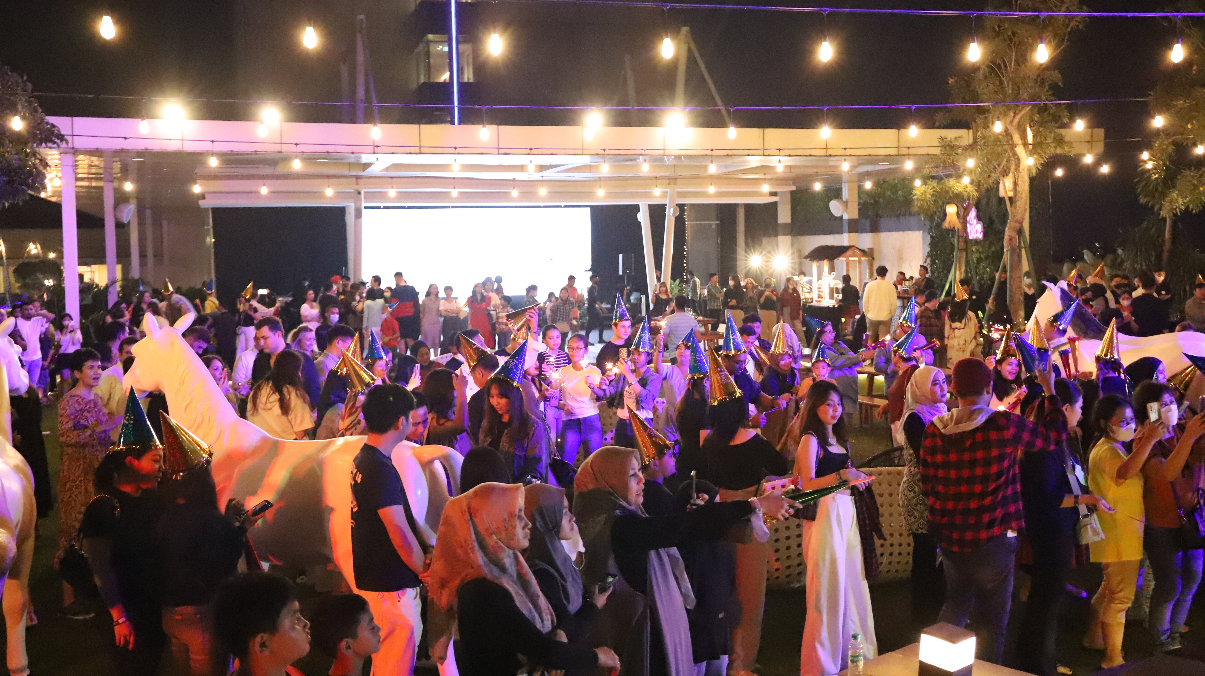 Suasana meriah perayaan Natal dan Tahun Baru di Novotel Tangerang. (Dok. Novotel Tangerang)