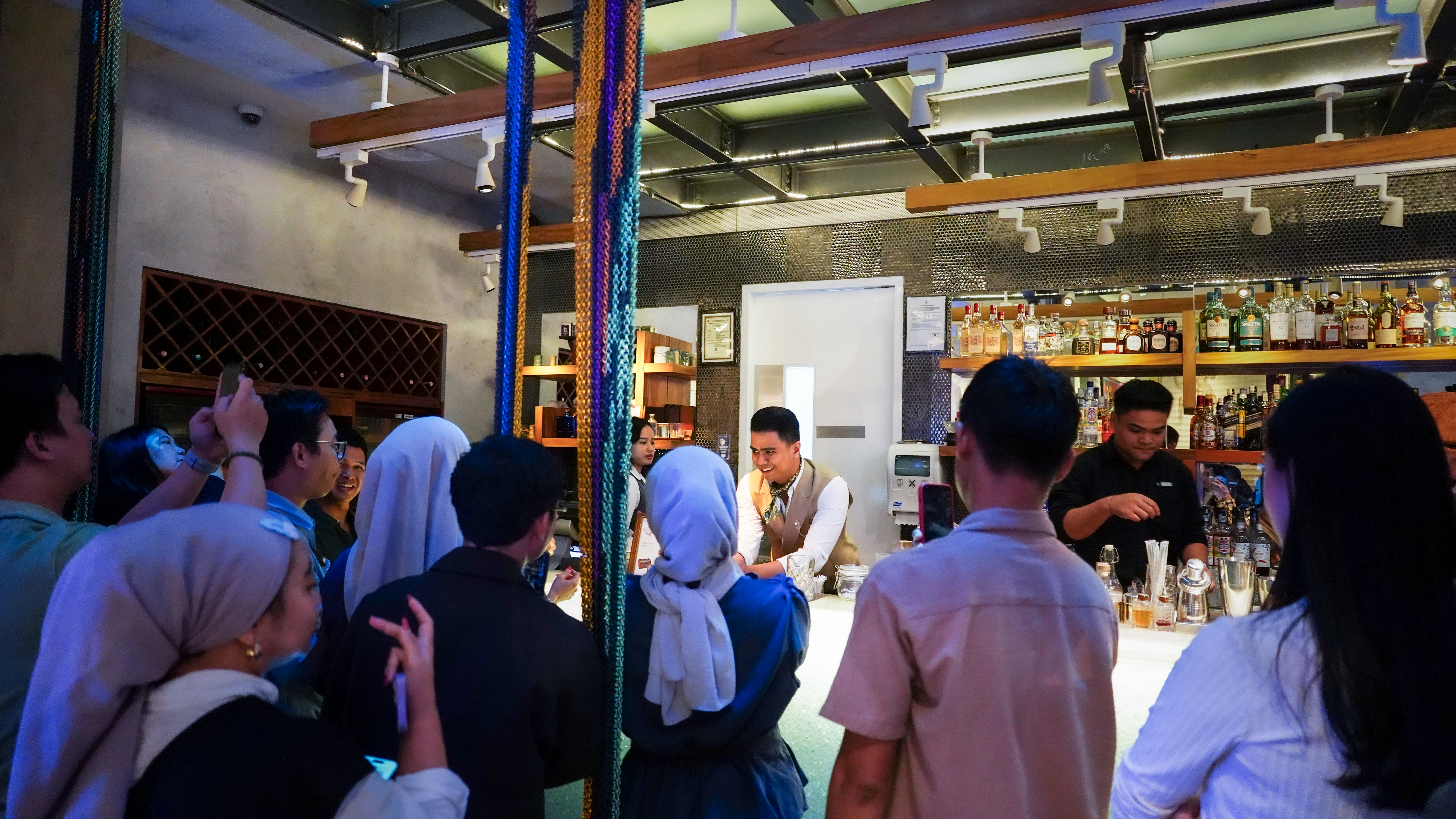 Pullman Jakarta Central Park rayakan ulang tahun ke-14 lewat acara eksklusif “BUNK Takeover” di BUNK Lounge & Bar. (Ist)