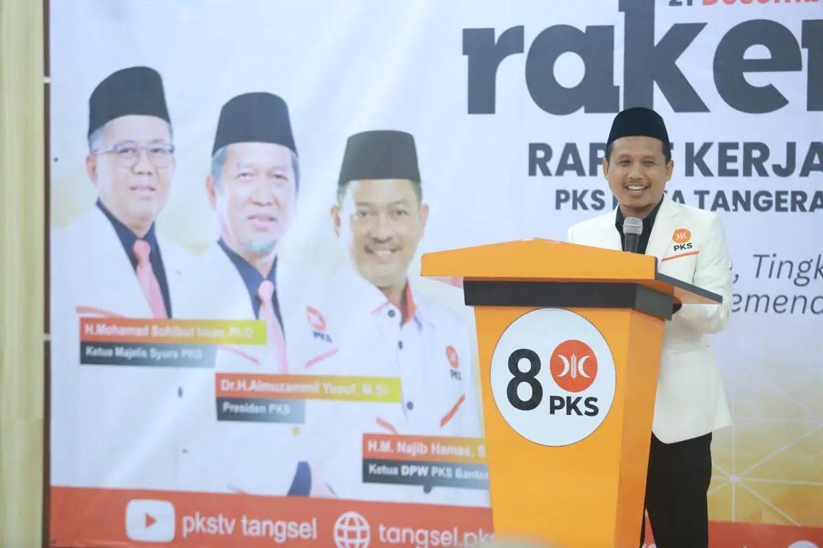 RAKERDA. Ketua DPD PKS Kota Tangsel Mustopa membuka kegiatan Rakerda DPD PKS Kota Tangsel.