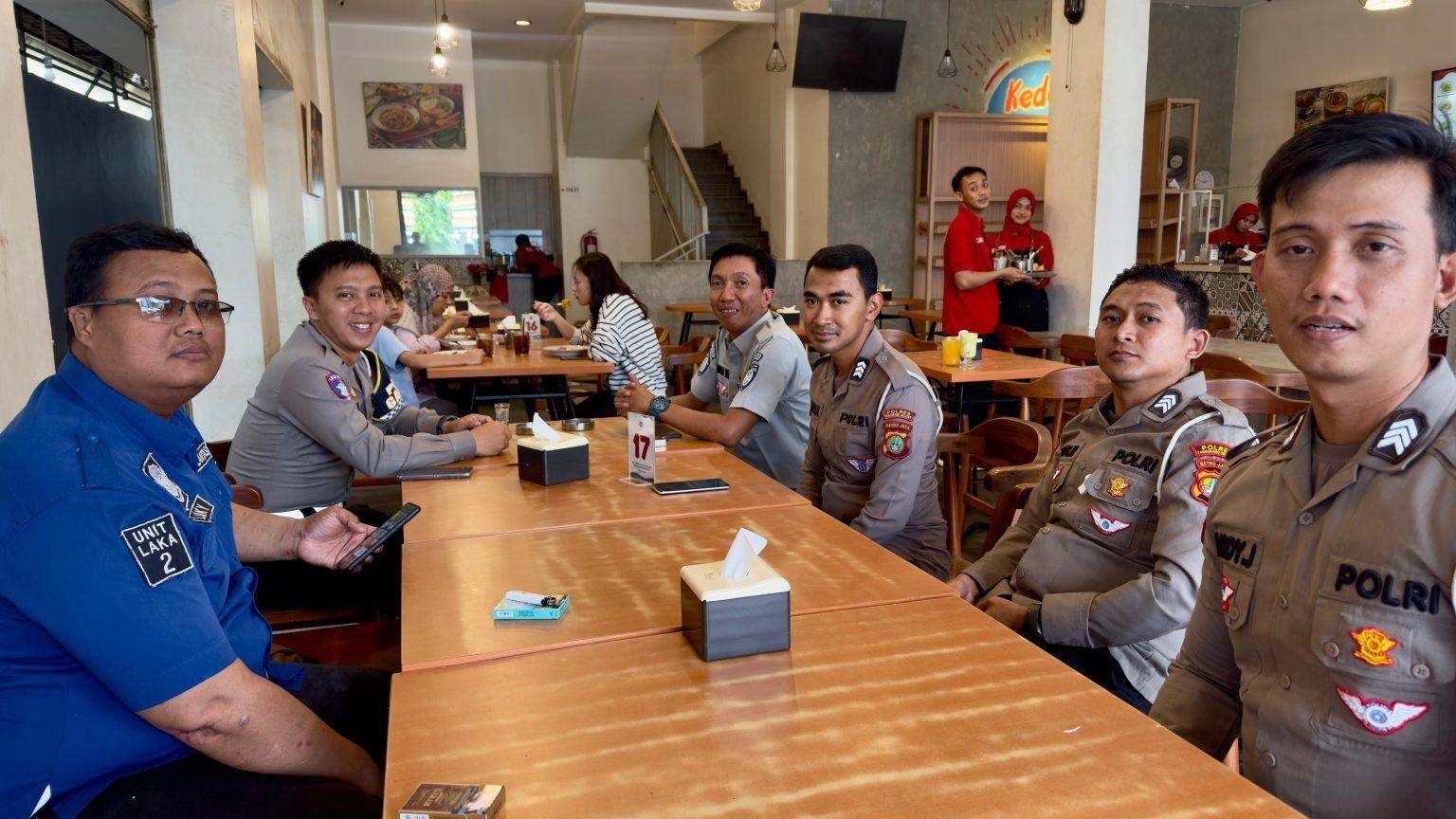 RAPAT. Jasamarga Cabang Tangerang bersama dengan Sat Lantas Polres Tangsel lakukan koordinasi terkait keselamatan pengendara.