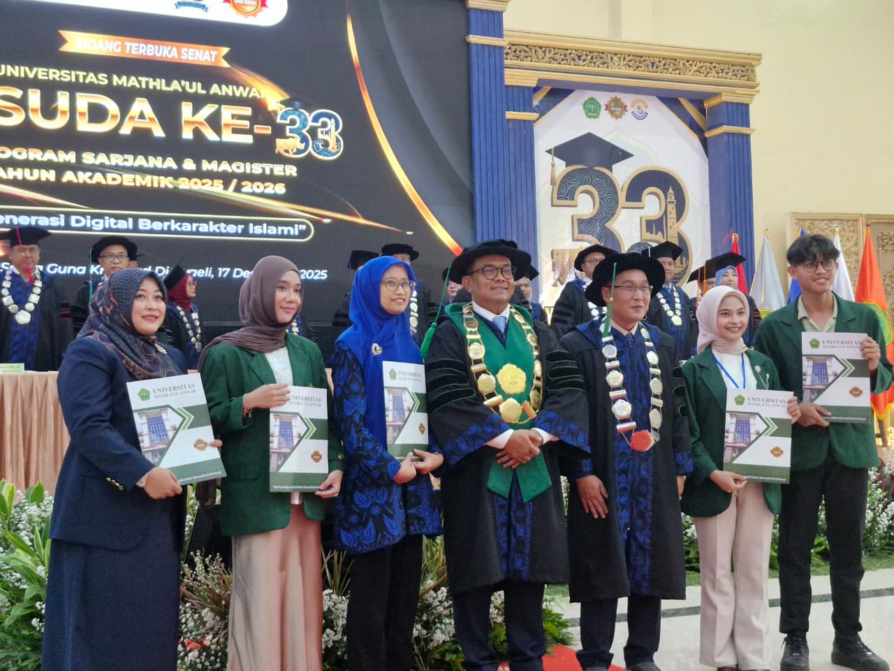 Wisuda Sarjana dan Magister ke-33 di Gedung Serbaguna K.H. Muhammad Irsjad Djuwaeli, UNMA Banten, di Kabupaten Pandeglang, Rabu (17/12/2025).(Istimewa)
