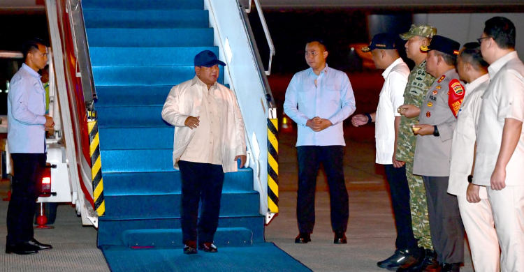 Presiden Prabowo mendarat di Medan usai lawatan ke Pakistan dan Rusia. Foto : Ist