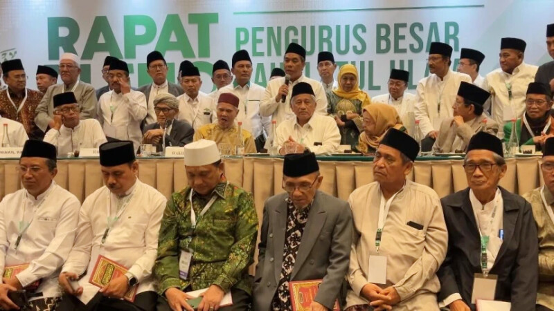 Kelompok Sultan sedang melakukan konferensi pers. Foto ; ist