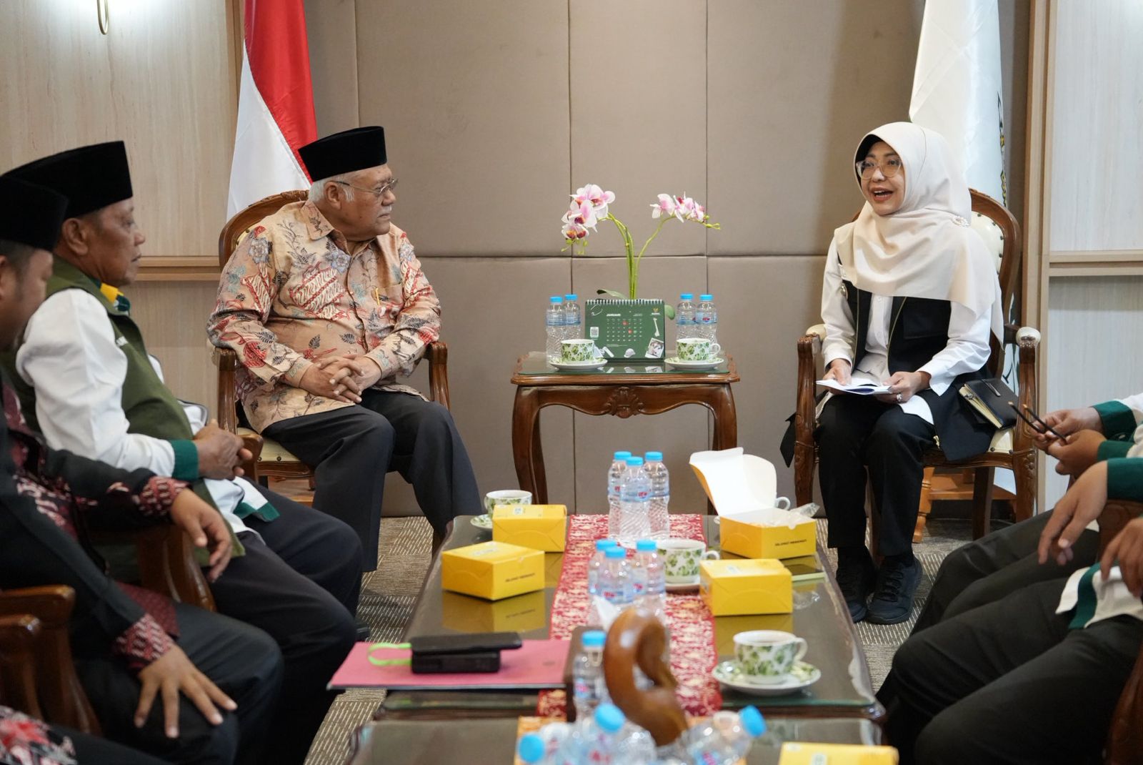 Bupati Pandeglang, Raden Dewi Setiani, saat bertemu dengan pimpinan Baznas RI di Jakarta, Kamis (29/1/2026).(Istimewa)