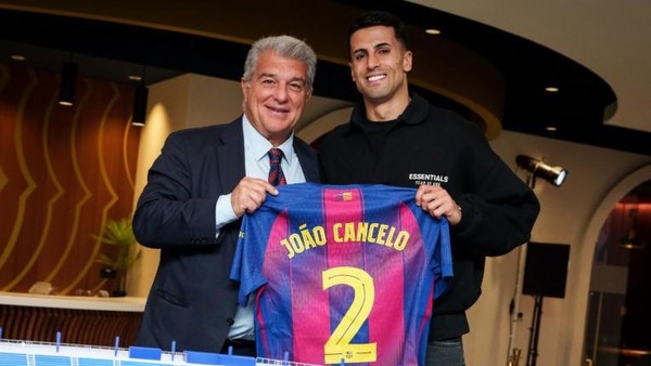 Bel Barca Joan Cancelo. Foto : Ist