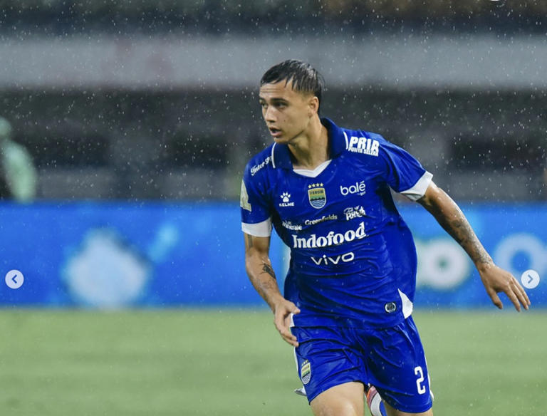 Punggawa Persib Eliano Reijnders. Foto : Ist