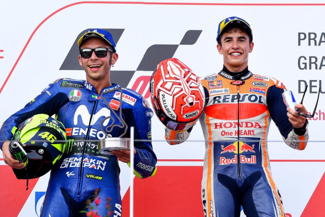 Pembalap dengan raihan 7 gelar juara MotoGP Valentino Rossi (kiri) dan Marc Marquez (kanan). Foto : Ist