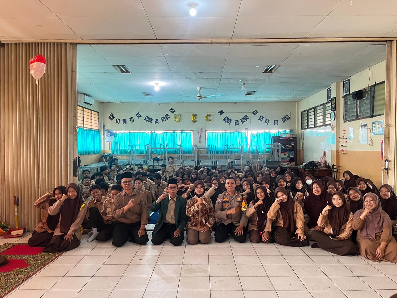 Suasana khidmat dan penuh kebersamaan mewarnai Markas Kepolisian Resor (Mapolres) Tangerang Selatan (Tangsel) pada Rabu (7/1).