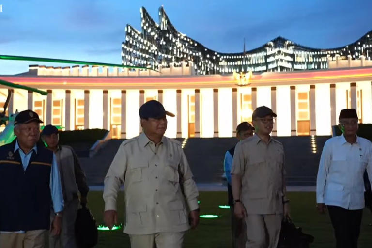 Presiden Prabowo saat melakukan kunjungan di IKN. Foto : Ist