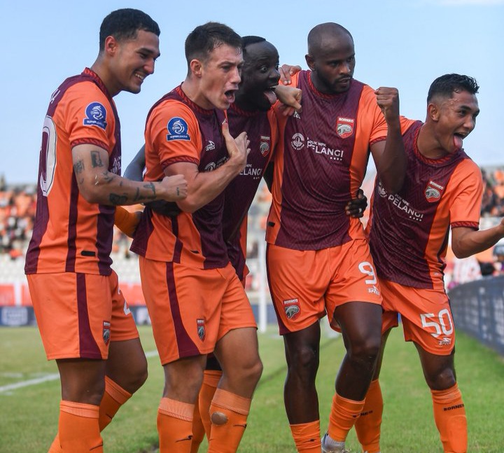 Skuan Borneo FC Samarinda. Foto : Ist