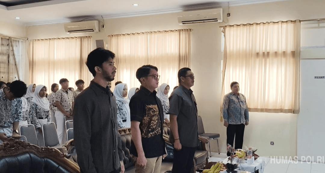 Direktorat Pencegahan Densus 88 Anti Teror (AT) Polri bekerja sama dengan Dinas Pemberdayaan Perempuan, Perlindungan Anak, Pengendalian Penduduk, dan Keluarga Berencana (DP3AP2KB) melaksanakan kegiatan sosialisasi pencegahan paham kekerasan dan radikalisme di lingkungan pelajar.