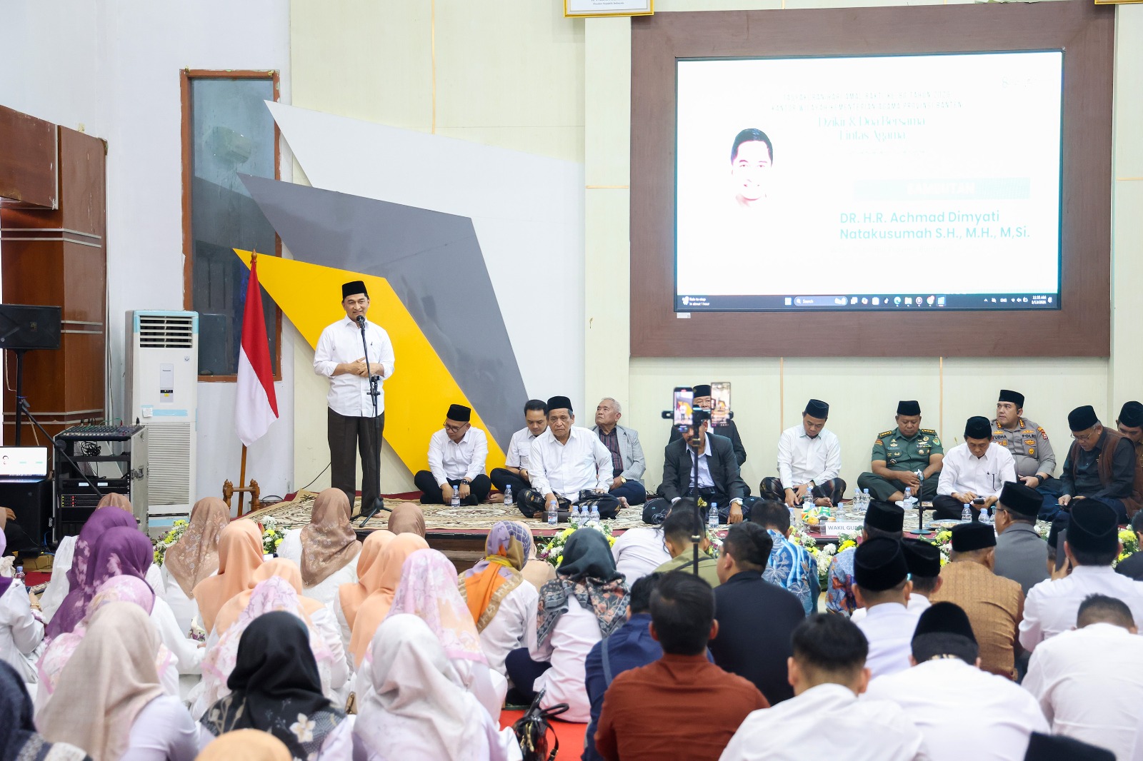 Wakil Gubernur Dimyati Natakusumah pada acara Doa Lintas Agama dalam rangka Hari Amal Bakti (HAB) ke-80 Kementerian Agama di Serang. Foto : Ist