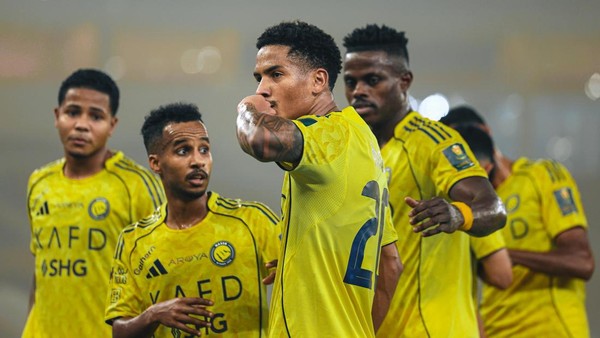 Selèbrasi Al Nassr usai mengalahkan Al-Ittihad FC 2-0. Foto : Ist