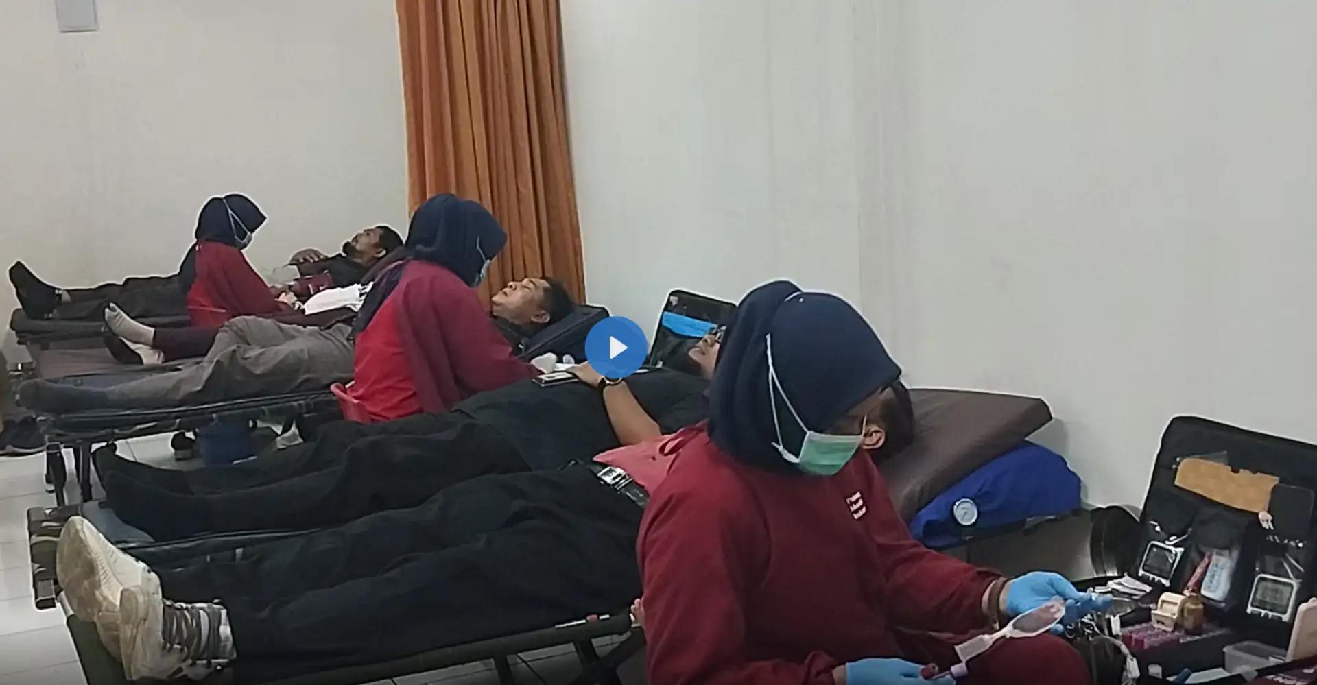 DONOR DARAH. Badan Riset dan Inovasi Nasional (BRIN) melalui Klinik Pratama BRIN Nuklir Serpong bersama Perhimpunan Periset Indonesia (PPI) Tangerang Selatan (Tangsel)kembali menyelenggarakan kegiatan donor darah.
