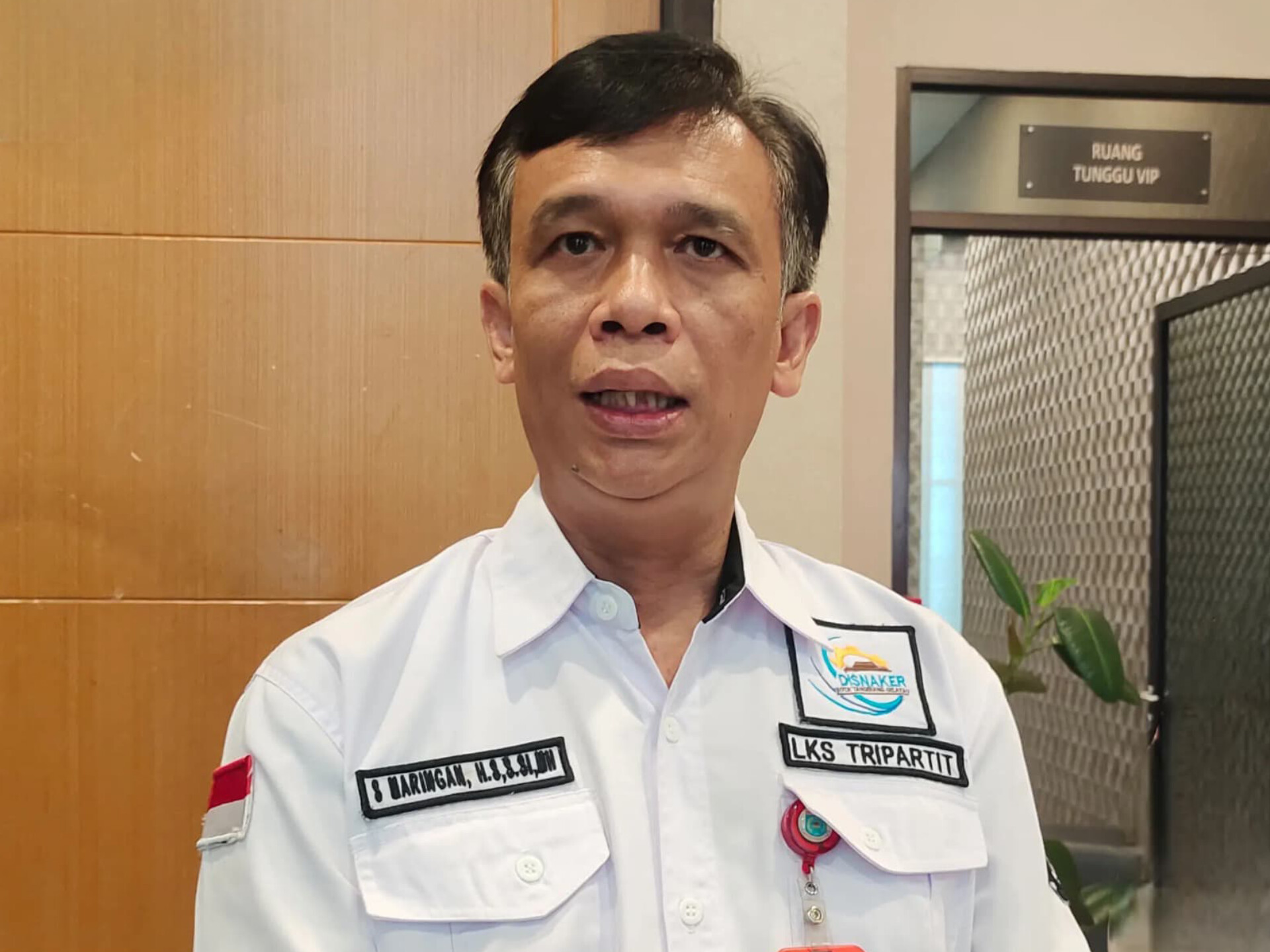 Kepala Disnaker Tangsel, S. Maringan, menyebut pihaknya masih menunggu surat edaran THR dari Menteri Ketenagakerjaan dan Pemprov Banten. (tangselpos.id/rmn)