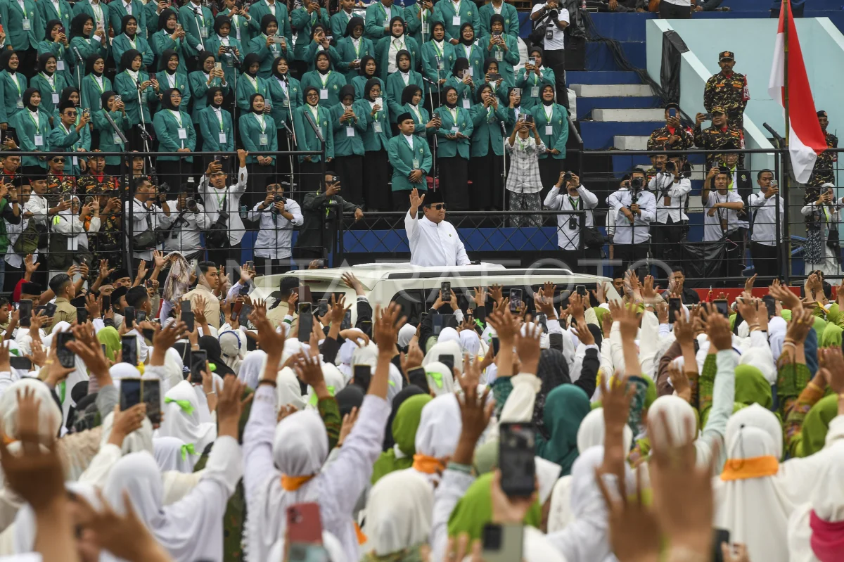 Presiden Prabowo saat tiba di acara Mujahadah Kubro 1 Abad Nahdlatul Ulama. Foto : Ist