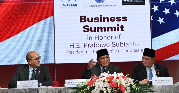 Presiden Orabowo saat menyaksikan MoU antara RI dan AS senilai 38,4 Miliar Dolar AS di Washington DC. Foto : Ist