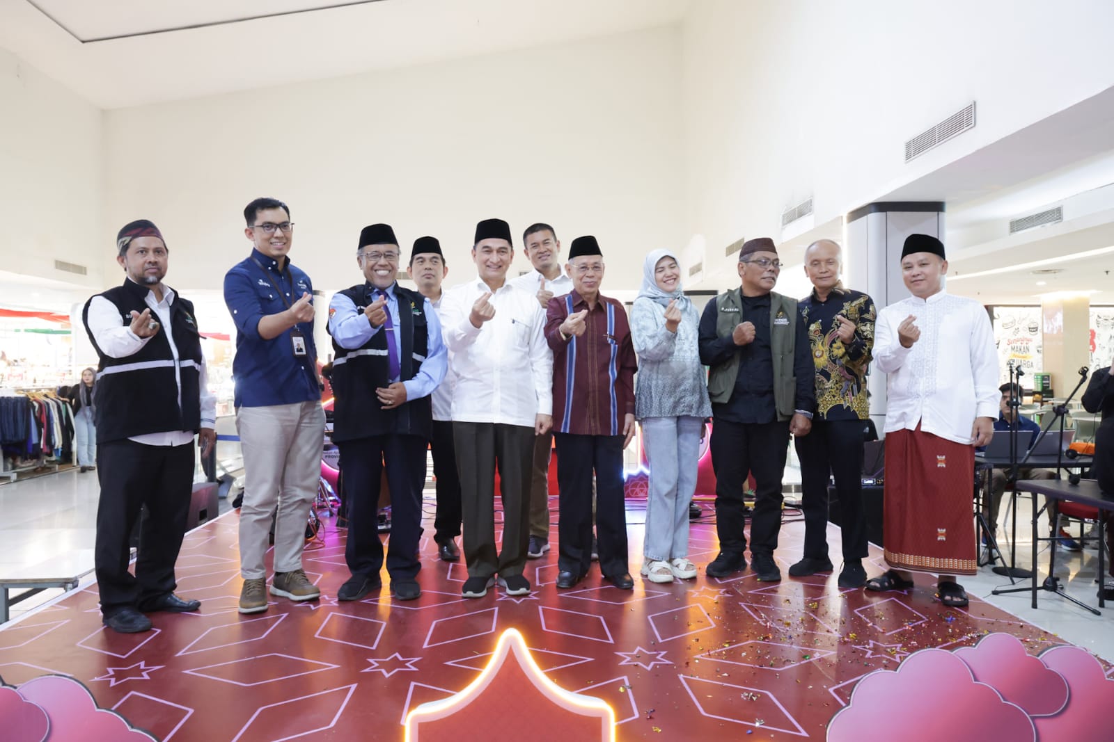 Wagub Dimyati Natakusumah menghadiri acara Semarak Ramadan Expo 2026 BAZNAS di Mall of Serang. Foto : Ist