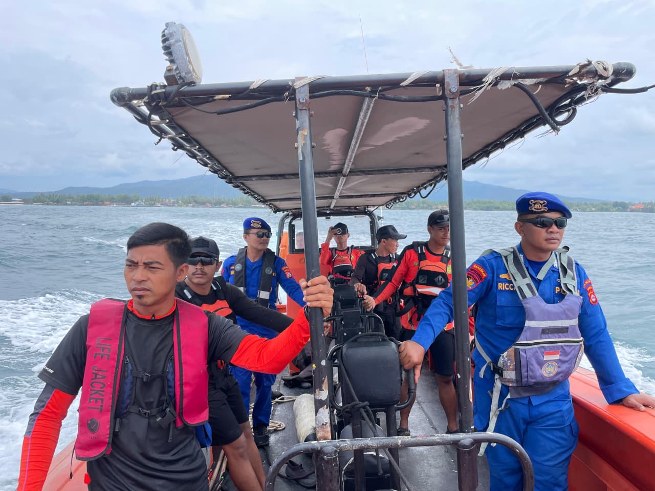 Kantor Pencarian dan Pertolongan Banten, melakukan pencarian terakhir terhadap dua ABK korban kecelakaan kapal nelayan KM Marina 7 yang terbakar di perairan barat Pulau Ular, Kecamatan Ciwandan, Kota Cilegon, Rabu (25/2/2026).(Istimewa)