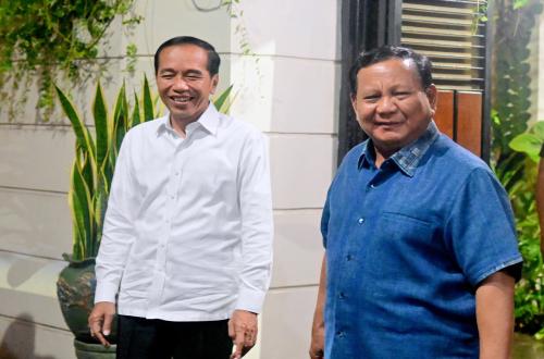 Mantan Presiden ke 7 Joko widodo bersama Presiden Prabowo di Solo. Foto : Ist