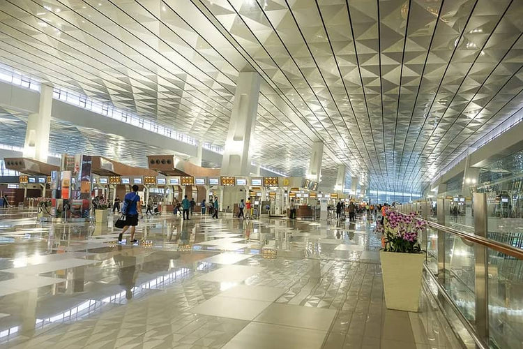 Suasana Twrminal keberangkatan International Soekarno-Hatta. Foto : Ist