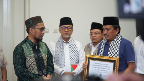 Menko Pangan Zulkifli Hasan dan Ust Adi Hidayat di Ponpes Mira Institute, Pandeglang. Foto : Ist