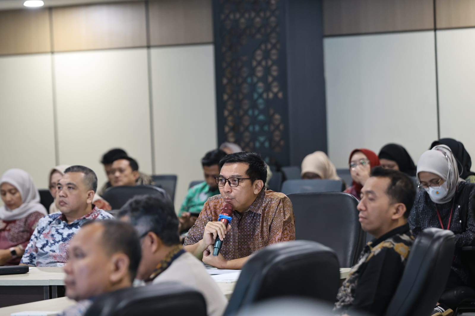 Kepala Bidang Tata Lingkungan DLH Kota Tangsel, Doni Herawan saat memaparkan rancangan rencana kerja dalam Forum OPD 2026.