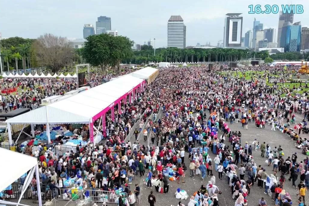 Suasana Pesta Rakyat di Monas. Foto : Ist