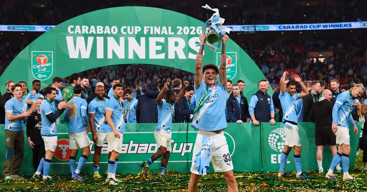 Selebrasi Skuad Man City usai raih gelar Carabao Cup musim 2025/2026. Foto : Ist
