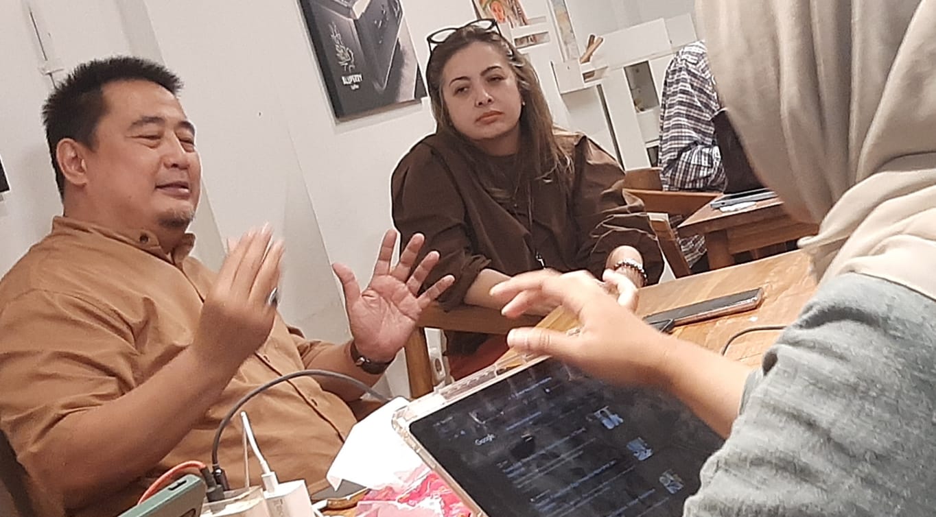 Spesialis Penyakit Dalam Konsultan Endokrin Metabolik Diabetes Eka Hospital BSD, Prof. dr. Hari Hendarto, Sp.PD-KEMD saat memberikan keterangan tentang puasa aman bagi diabetesi. Foto : Irawan