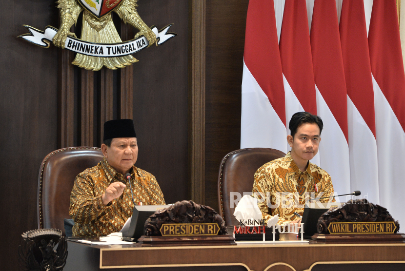 Presiden Prabowo saat memimpin Rapat Kabinet. Foto : Ist