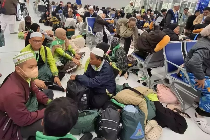 Ilustrasi jamaah yang masih belum bisa pulang ke Indonesia. Foto : Ist