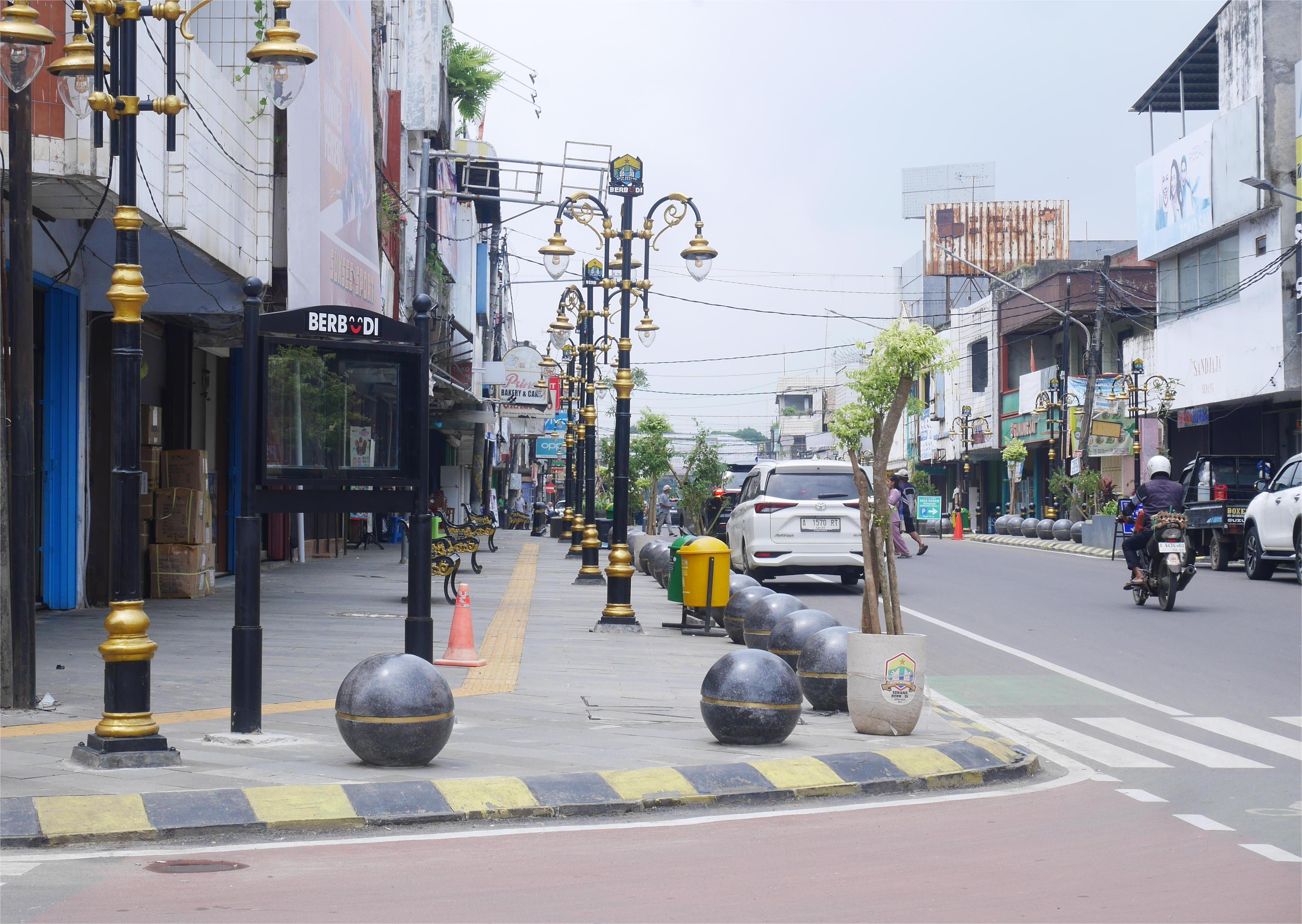 Kawasan Royal Baroe di bawah kepemimpinan Wali Kota Serang, Budi Rustandi ditata menjadi kawasan yang estetik serta menjadi pusat ekonomi baru masyarakat.(Ari Supriadi-tangselpos)