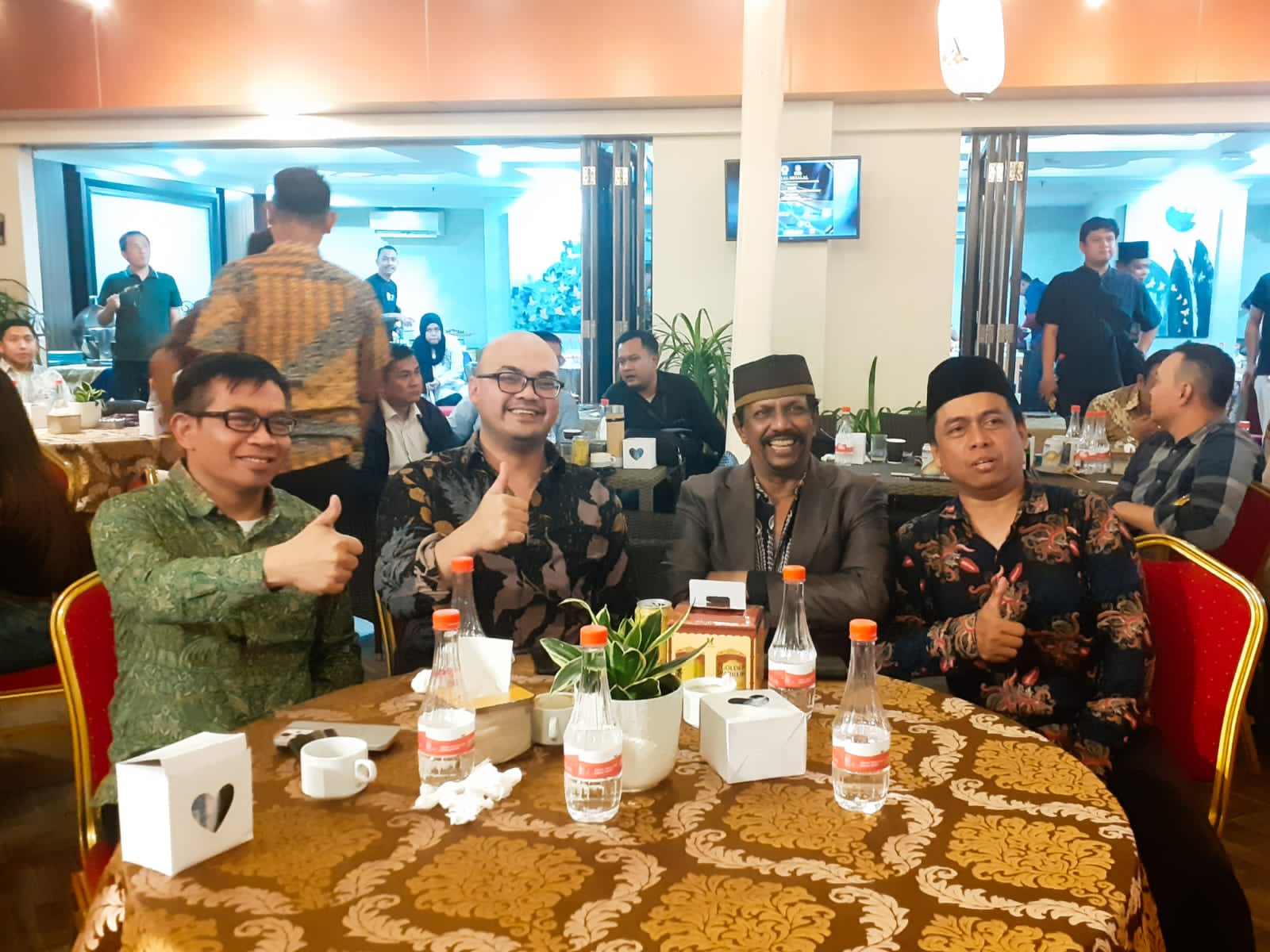 Halalbihalal Indonesian Food & Beverage Executive Community (IFBEC) DPD Banten 2026 bertajuk “The Gathering” yang berlangsung di Sapphire Sky Hotel & Conference, Jumat (24/4/2026) malam. (tangselpos.id/lim)