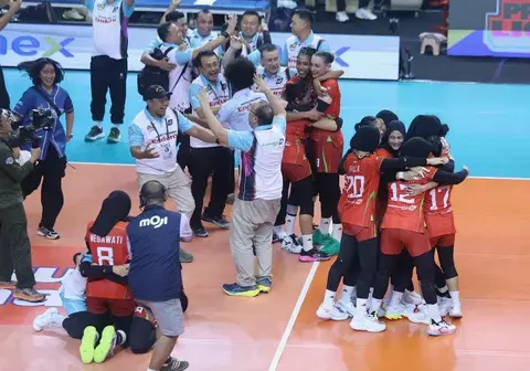 Selebrasi Tim Jakarta Pertamina Enduro sukses mempertahankan gelar juara Proliga 2026. Foto : Ist