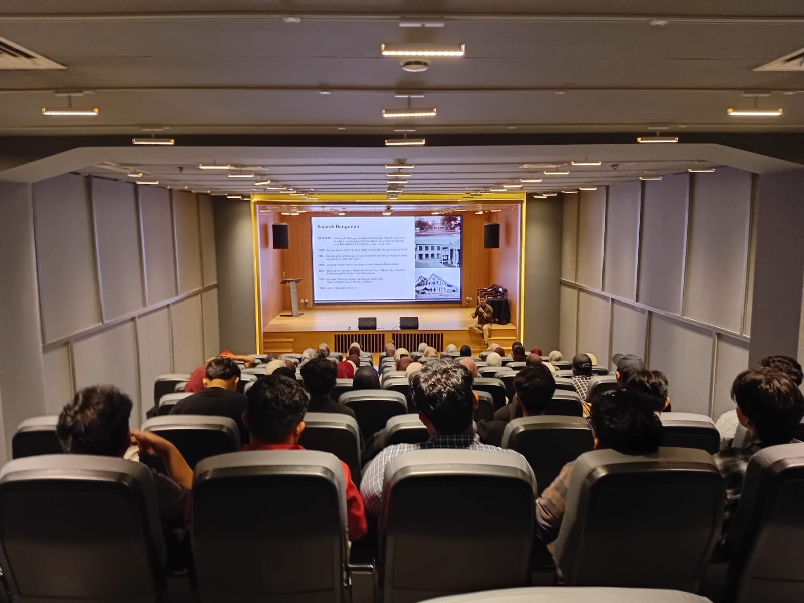 Program Studi KPI Fakultas Dakwah UIN Sultan Maulana Hasanuddin Banten, Kamis (30/4/2026) melakukan kunjungan dan Master Class Jurnalistik Foto di Galeri Nasional Indonesia.(Istimewa)